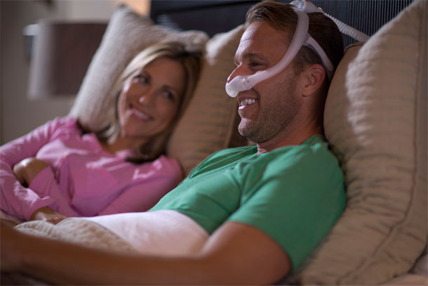 Man wearing DreamWear mask
